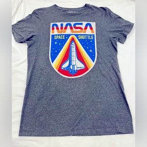 NASA Shuttle Men’s Small T-shirt